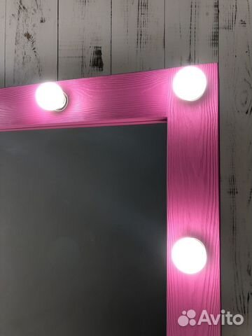 Зеркало с подсветкой