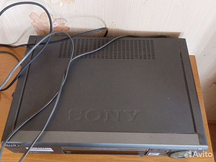 Видеомагнитофон sony