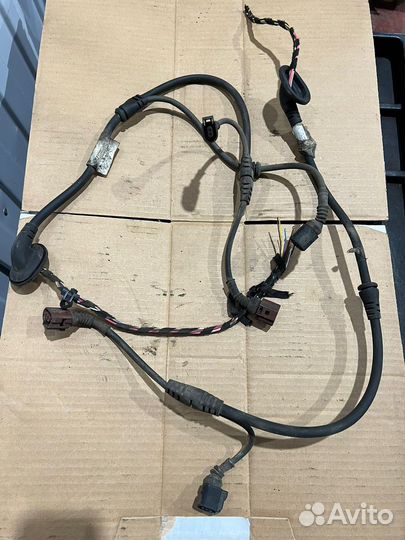 Жгуты задних колес, датчика ABS и уровня кузова
