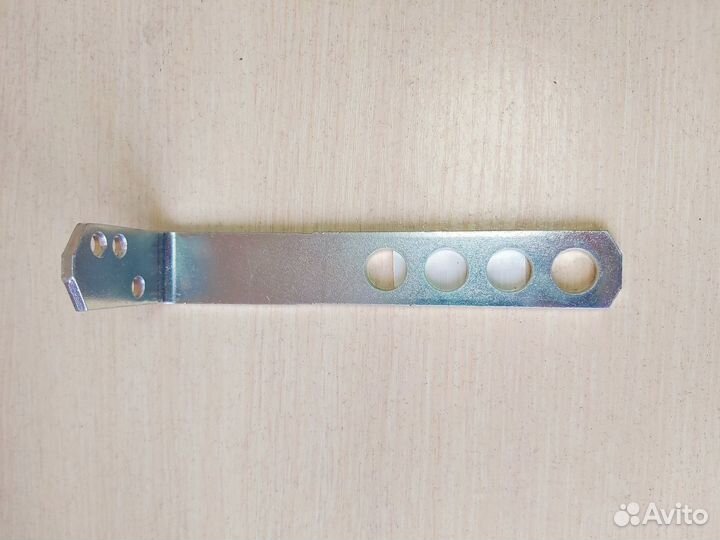 Держатель тормозной тяги прицепа передний D10 и D