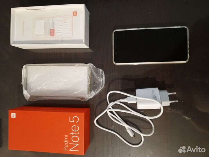 Xiaomi Redmi Note 5, 4/64 ГБ