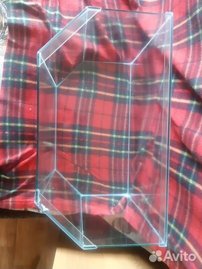 Стеклянный аквариум для животных