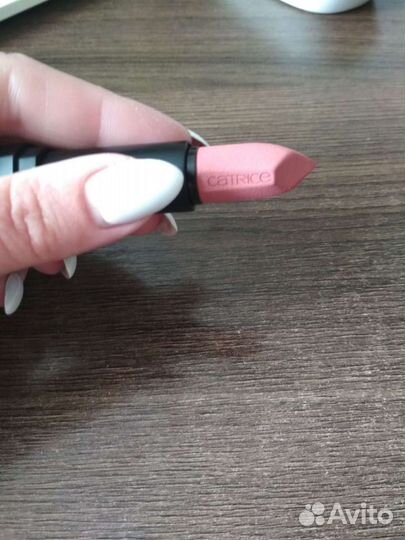 Матовая помада Catrise