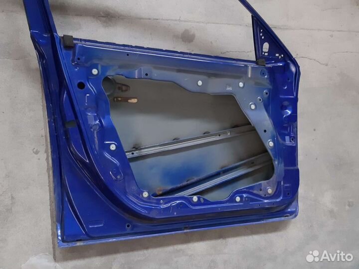 Дверь передняя левая Mazda 3