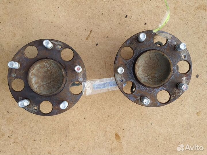 Ступица задняя левая правая Honda civic 4d