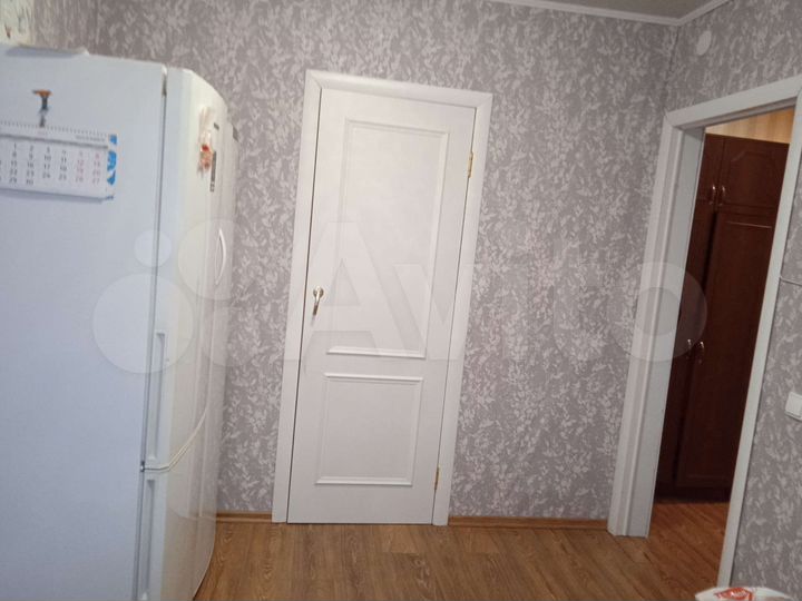 4-к. квартира, 66 м², 1/3 эт.