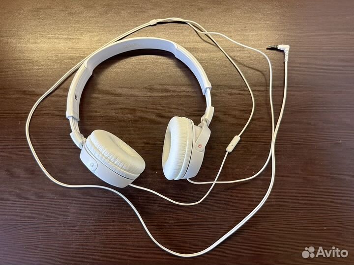 Наушники Sony MDR ZX110