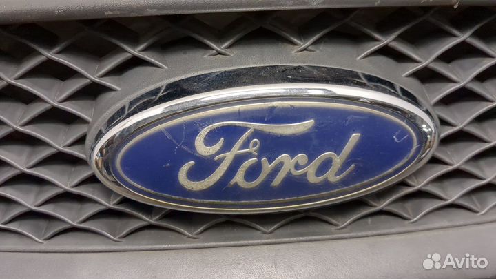 Решетка радиатора Ford Focus 2