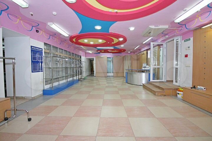Помещение свободного назначения, 272 м²