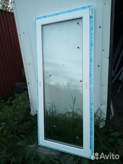 Окно 1640 мм, 715 мм. Пов откидное.Теплое