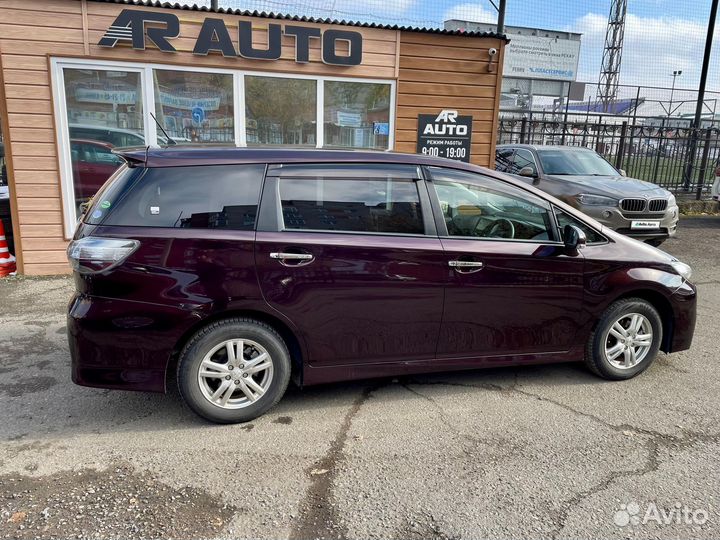 Toyota Wish 1.8 CVT, 2013, 111 000 км