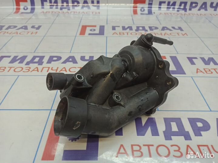 Корпус термостата Nissan Patrol (Y62) 11061-1LA0A