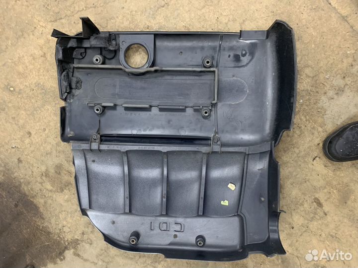 Накладка даигателя ом611