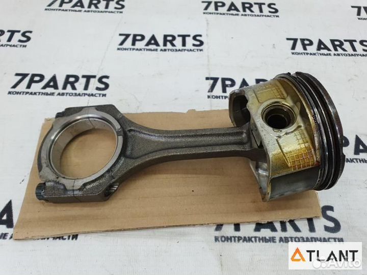 Поршень с шатуном правый toyota crown