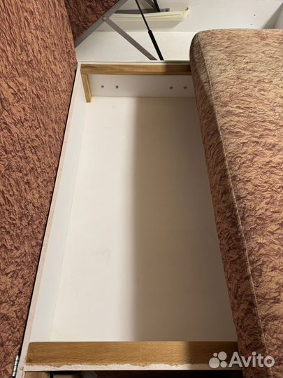 Большой угловой диван бу