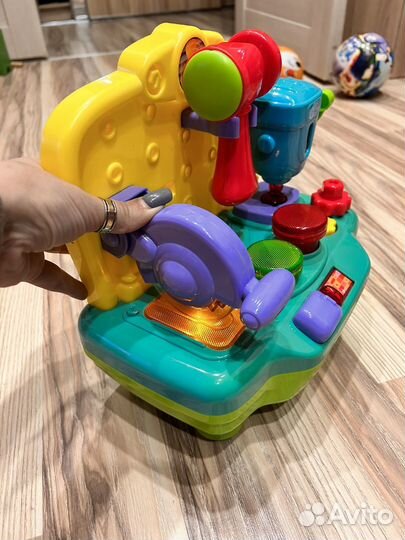 Интерактивная игрушка станок