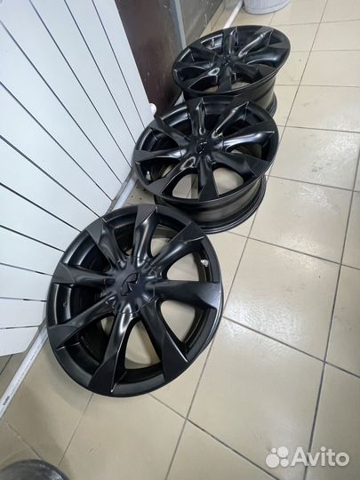 Диски инфинити 18