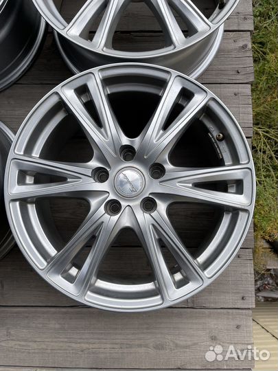 Литые диски R17 5/114,3 Exceeder