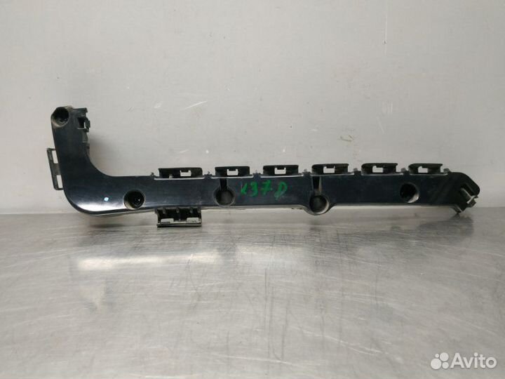 Кронштейн бампера задний правый Jeep Grand