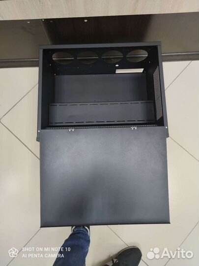 Закрытый корпус для майнинг ферм на 8 видеокарт