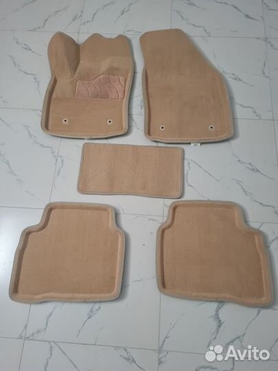 Автомобильные коврики на Geely Tugella