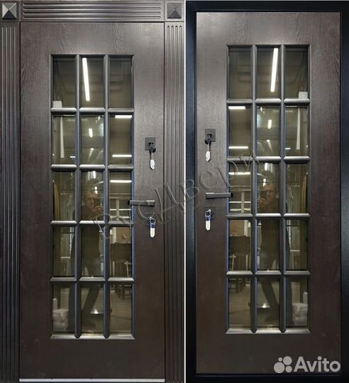 Входная дверь с максимальным стеклом для дома