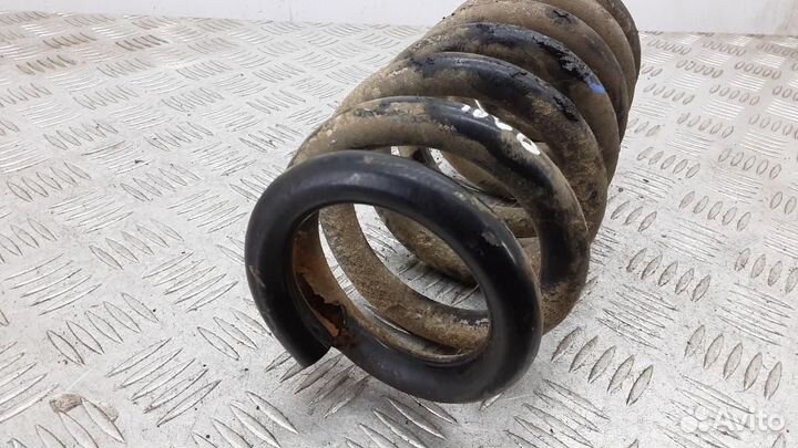 Пружина задняя Suzuki Grand Vitara