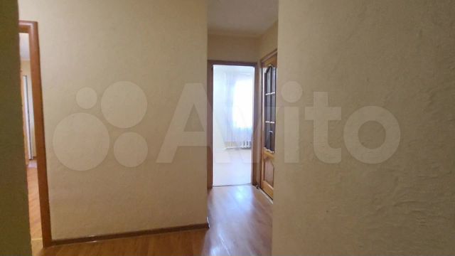 2-к. квартира, 50 м², 3/10 эт.