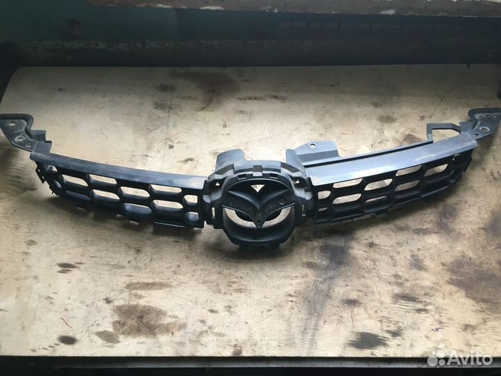 Решетка радиатора Mazda CX-7