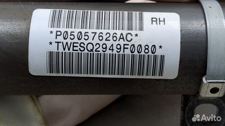 Подушка безопасности боковая правая Chrysler Town-Country 2008, 2010