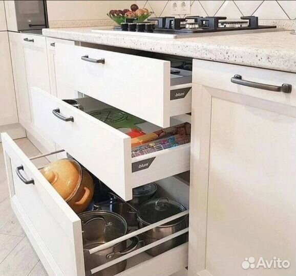 Кухонный гарнитур угловой