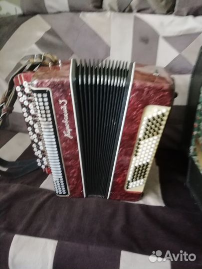 Музыкальные инструменты бу