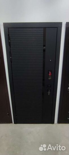 Дверь входная металлическая