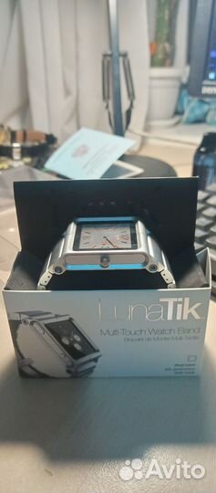 Часы LunaTik