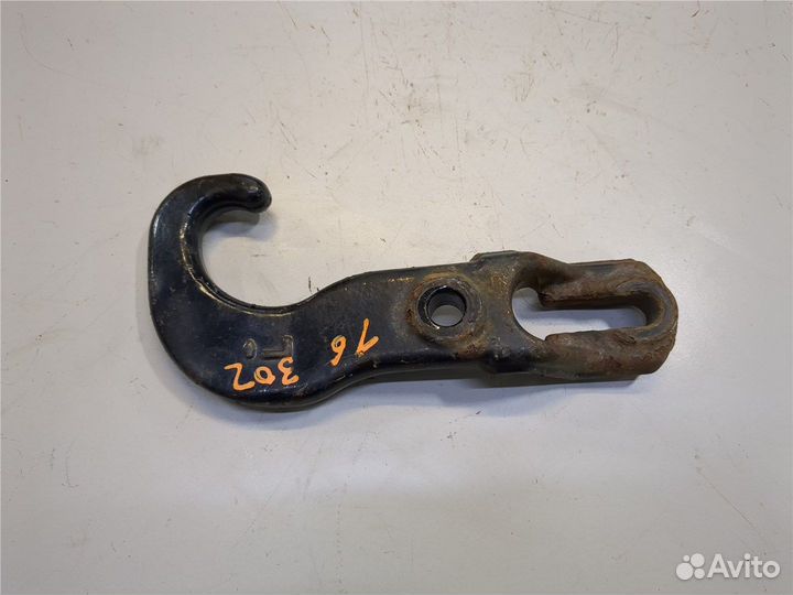 Крюк буксировочный Nissan Armada, 2005