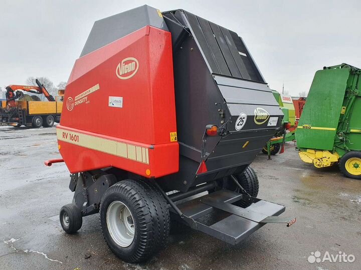 Пресс-подборщик VICON 1601, 2001