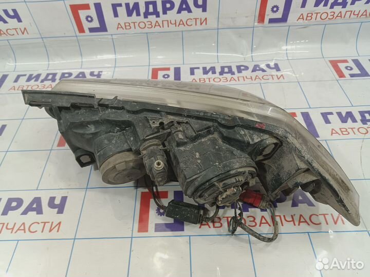 Фара правая Renault Megane 2 260103726R