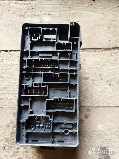 Блок предохранителей Шевроле Лачетти