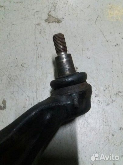 Рычаг поперечный передний левый Mercedes-Benz