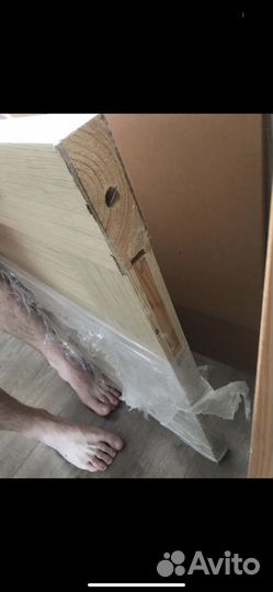 Дверь из массива новая