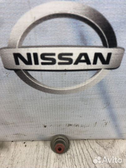 Колпачки маслосъемные Nissan terrano D10