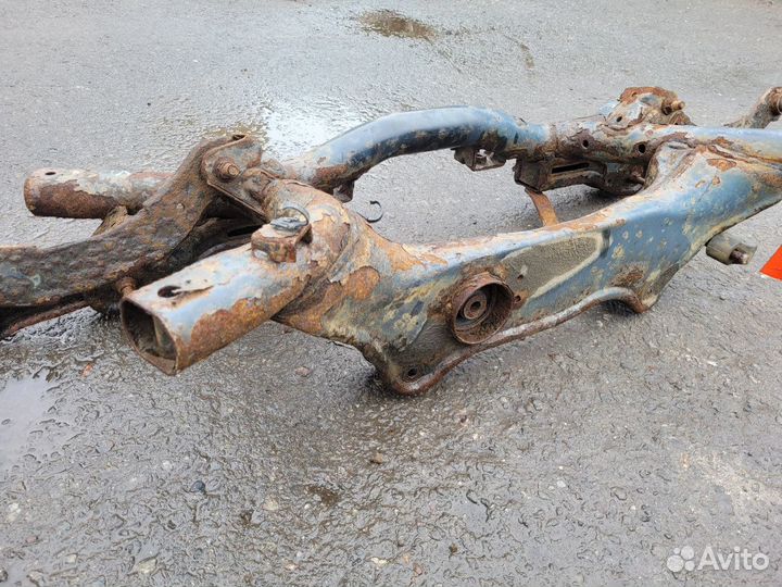 Подрамник задний на Mitsubishi Outlander XL