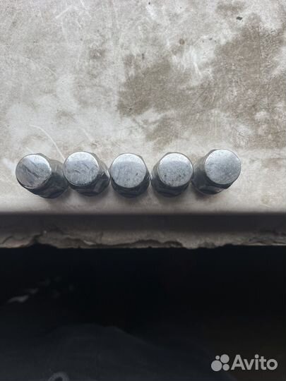 Болты на camry