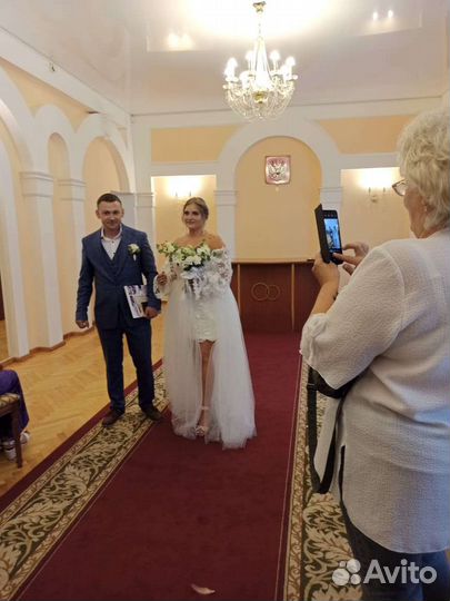 Свадебное платье