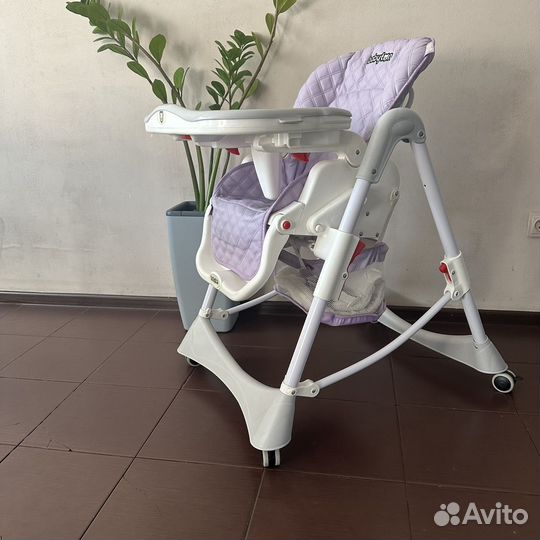 Стульчик для кормления babyton