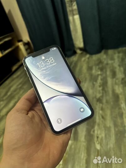 iPhone Xr, 64 ГБ