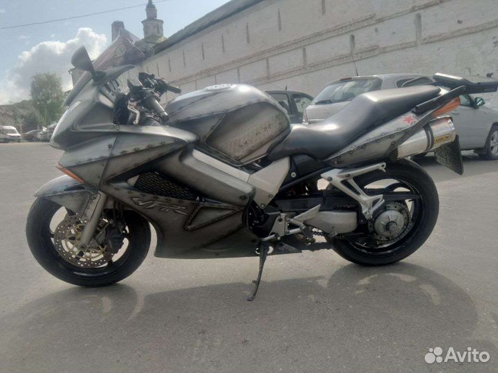 Honda vfr 800 vtek 2002г