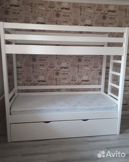 Детская кровать двухъярусная