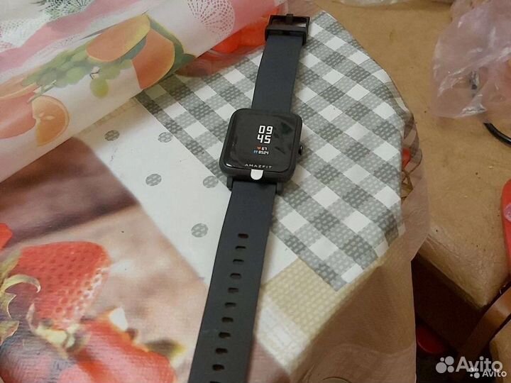 SMART watch amazfit Bip S A1821