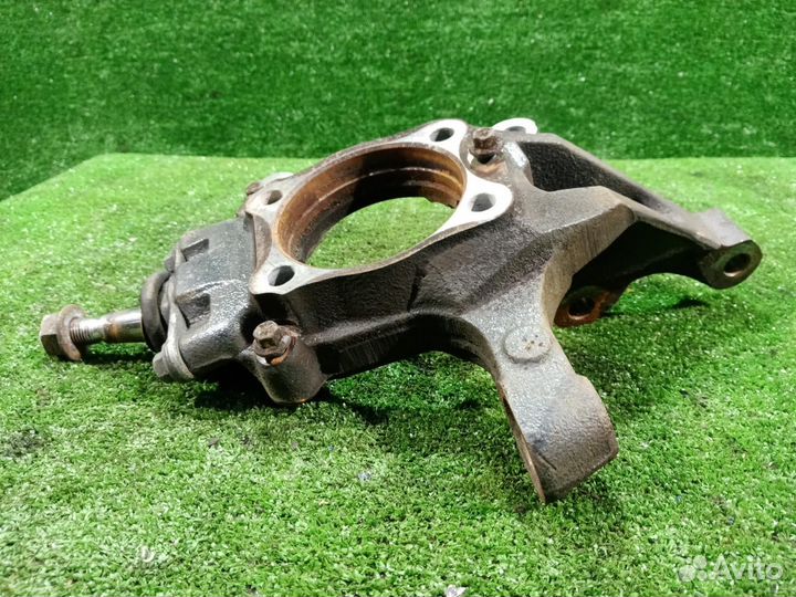 Кулак поворотный передний левый Volvo Xc90 1